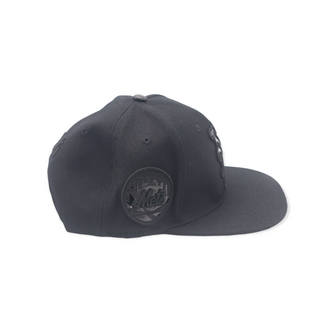 PRO  STANDARD METS TRIPLE BLACK SNAPBACK