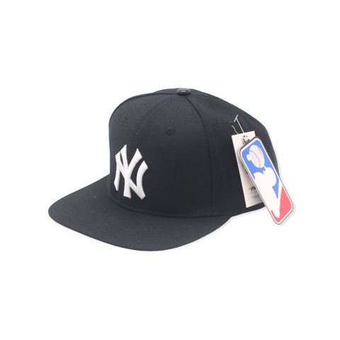 PRO STANDARD YANKEE SNAPBACK