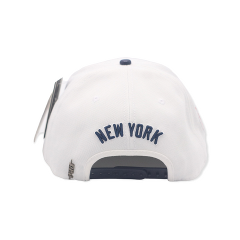 PRO STANDARD YANKEES SNAPBACK