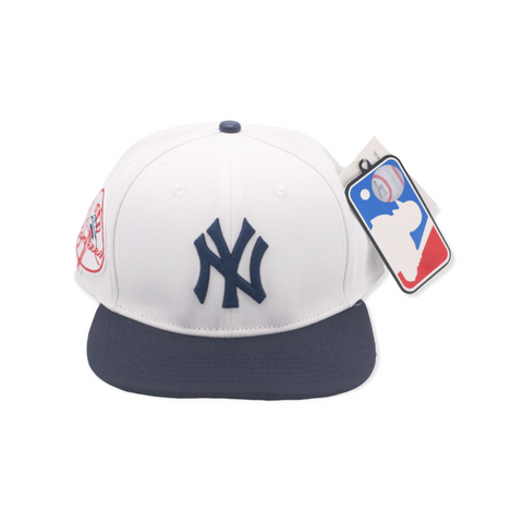 PRO STANDARD YANKEES SNAPBACK