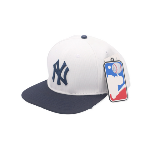 PRO STANDARD YANKEES SNAPBACK