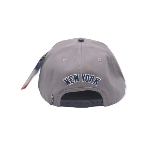 PRO STANDARD YANKEES COOL GRAY SNAPBACK