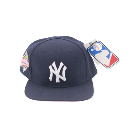 PRO STANDARD YANKEES SNAPBACK